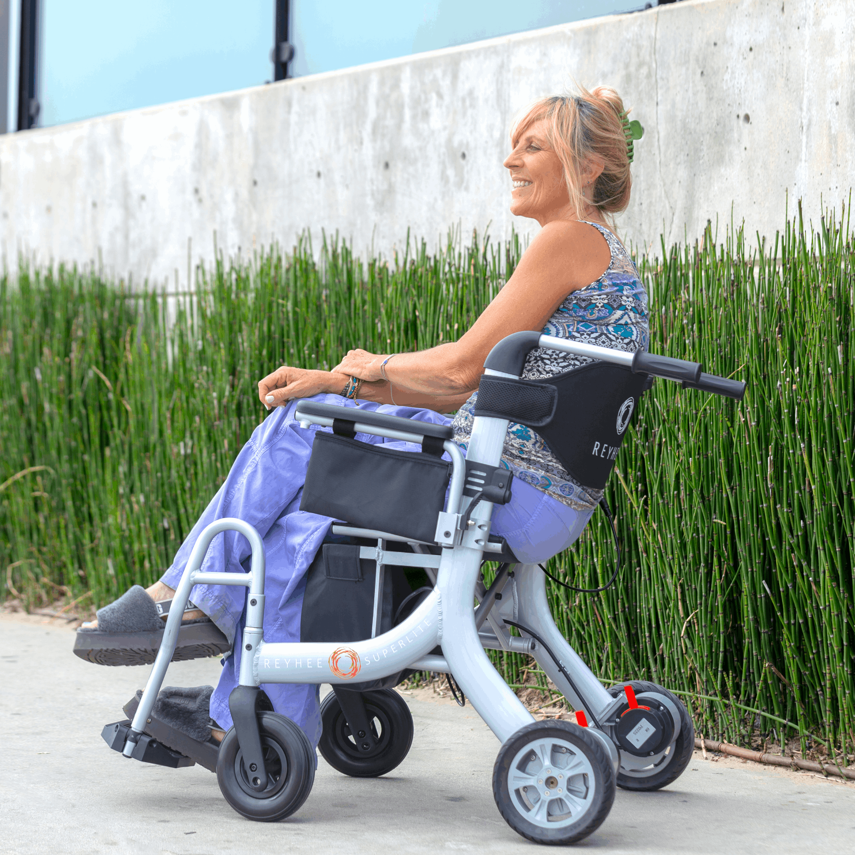 REYHEE Superlite (XW-LY001-A) Foldable Wheelchair reyhee.com