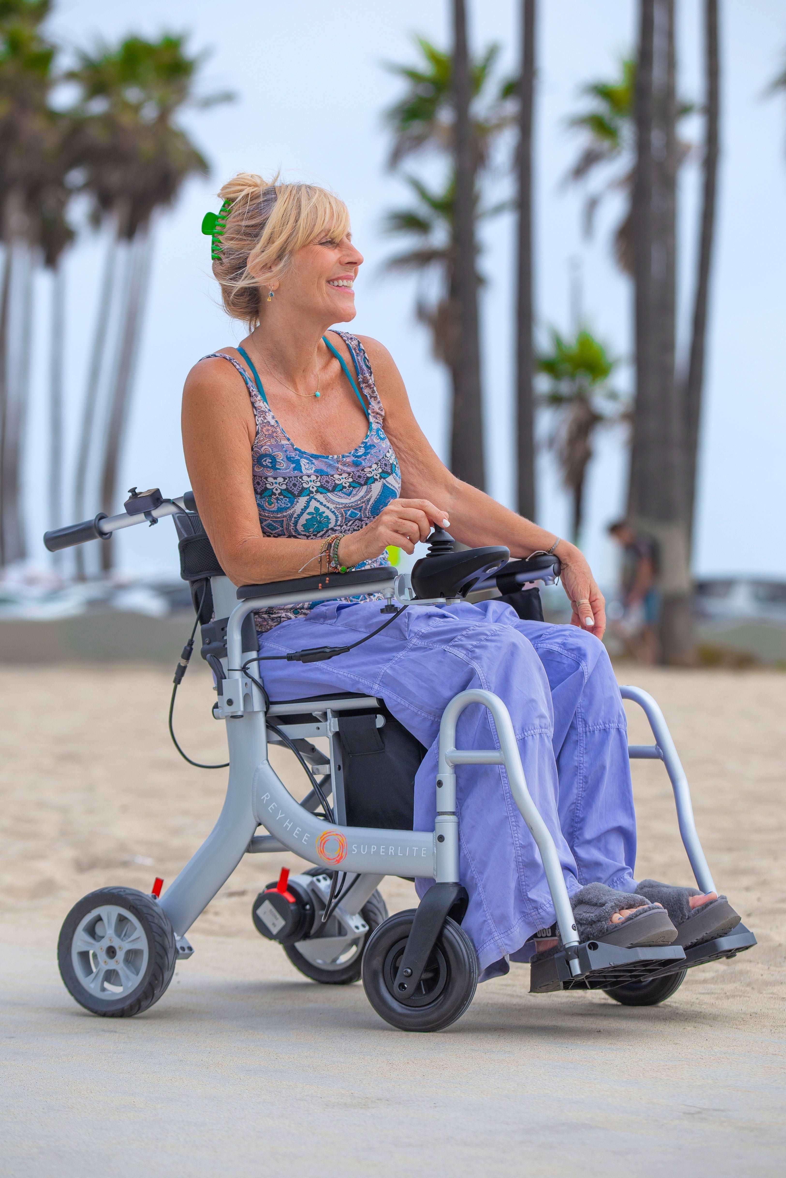 REYHEE Superlite (XW-LY001-A) Foldable Wheelchair reyhee.com